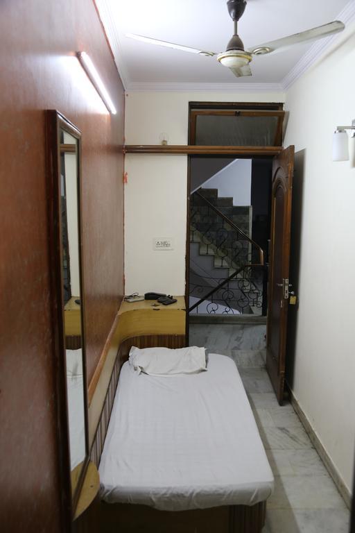 Yes Please Guest House New Delhi Exterior photo